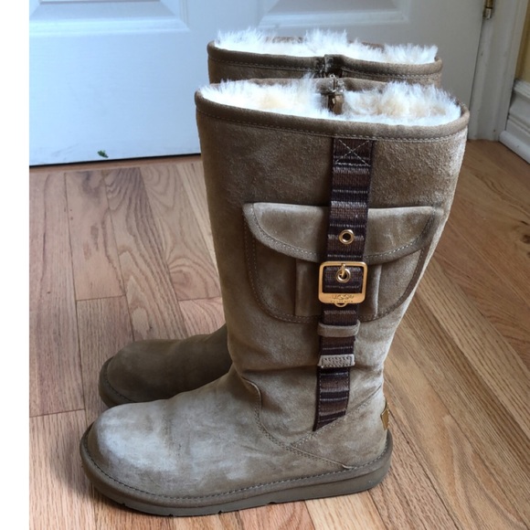 Ugg boots - Picture 2 of 4